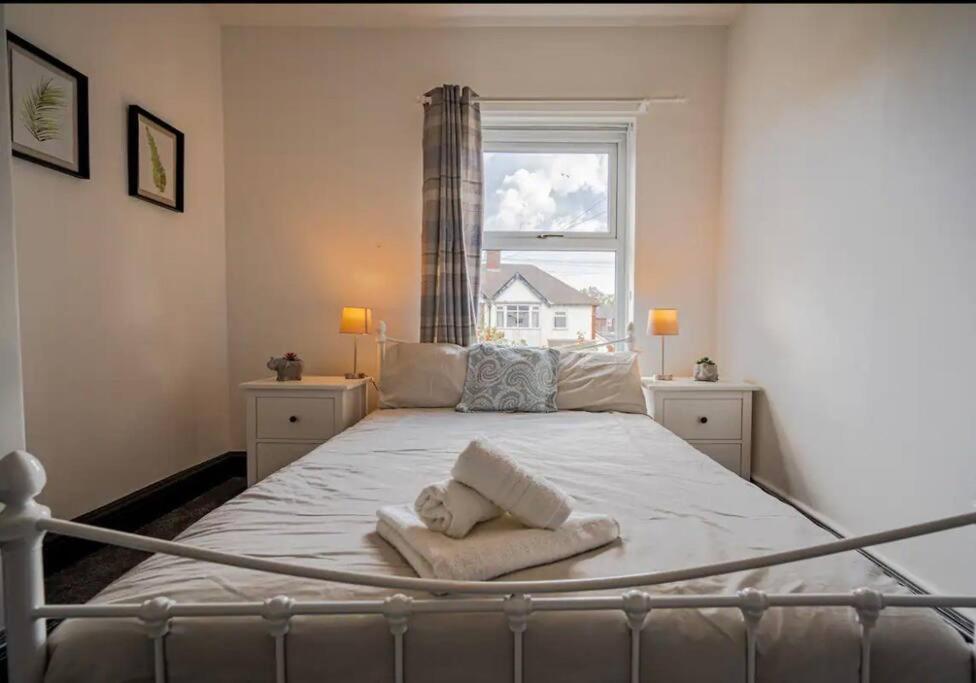 Spacious Town House Lytham St Annes Ngoại thất bức ảnh